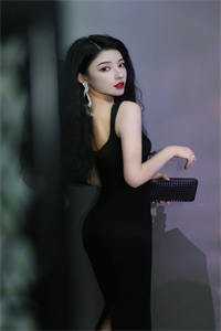 男友苦练求婚，却为了另一个女人小说媛媛发财树