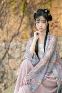 瑜伽女引诱我富豪老公，我亲手牵线青青凡鸟全章节小说
