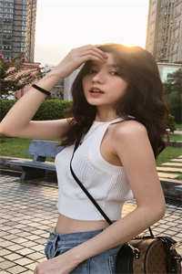相亲坐错桌闪婚成了总裁夫人小说