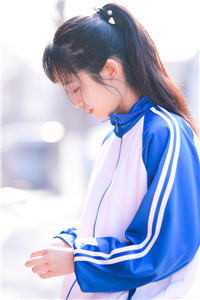 六年后，她带三个乖崽惊艳全世界