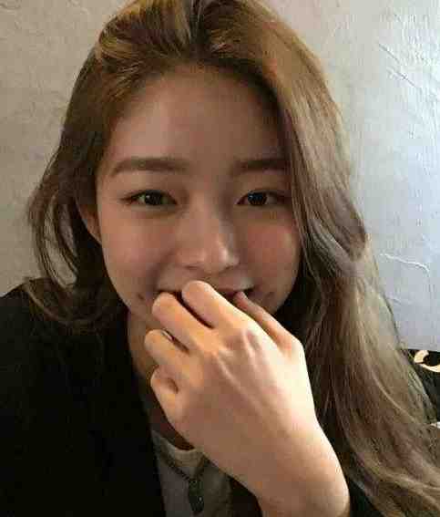 刘一莲雀儿