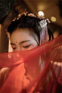 摆烂反派心声被偷听,女主崩溃了的小说