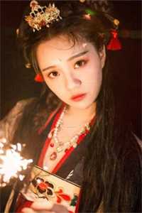 被怼服后，毒舌总裁为她俯首称臣