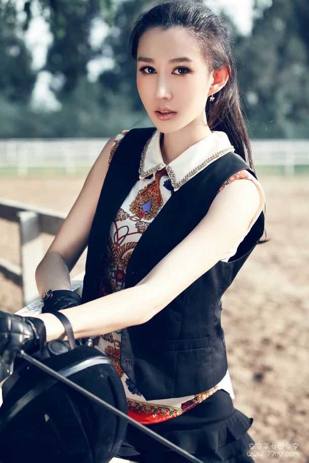 系统随机送灵宝，我在洪荒横着走