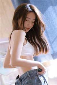 暗恋当红偶像十年和他结婚后，他竟开车活活碾死我和孩子