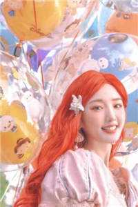 被美人掰弯后，她说她是直女