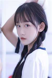 昏睡八年醒，卧底老公娶新妻