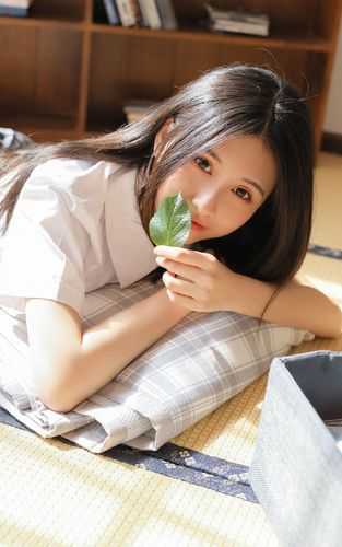 顾总，你的白月光死了十年了
