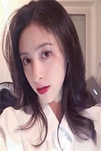 代码缝隙里的樱花