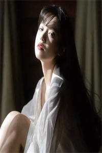 王爷成婚时我死了，他疯了