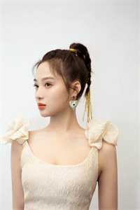 未婚妻怀了男同事的孩子，我闪婚了