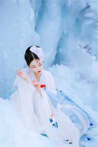 《啊，宿舍里住了个心机女》