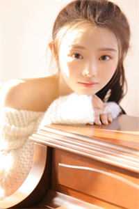 刚成僵尸,捡了个女帝当女儿