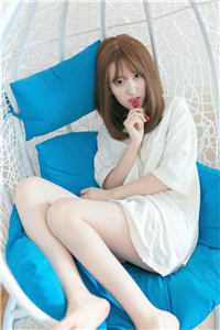 未婚夫拿我婚纱给秘书拍私房写真,我当场退婚