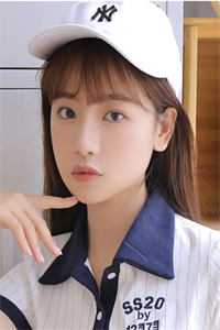 和死对头互换身体后,他红了眼