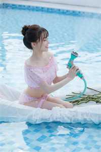 道具组出现后,黑心双胞胎妹妹慌了