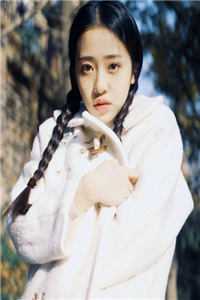 穿成女反派的跟班后,她把主角剧本塞我怀里