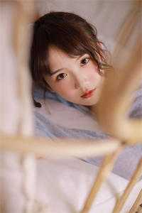 未婚夫女秘书踩断我的缝尸针,我让他破产