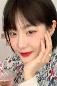 假闺蜜掠夺我所有存在感,我成了透明人