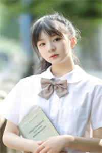 未婚夫为秘书出气,让我穿透明礼服供他兄弟欣赏