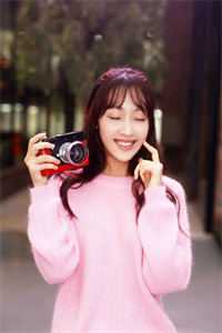 楚白莺夜轩